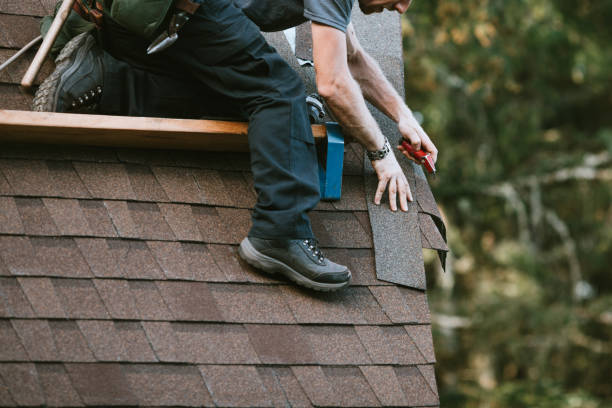 Best Roof Maintenance Services  in Lithopolis, OH